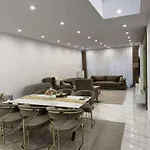House For Tommorland 700 M In 2850 Ferienhaus