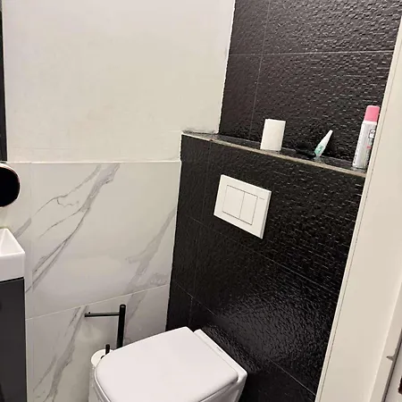 House For Tommorland 700 M In 2850 Semesterbostad *