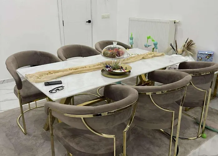 House For Tommorland 700 M In 2850 *